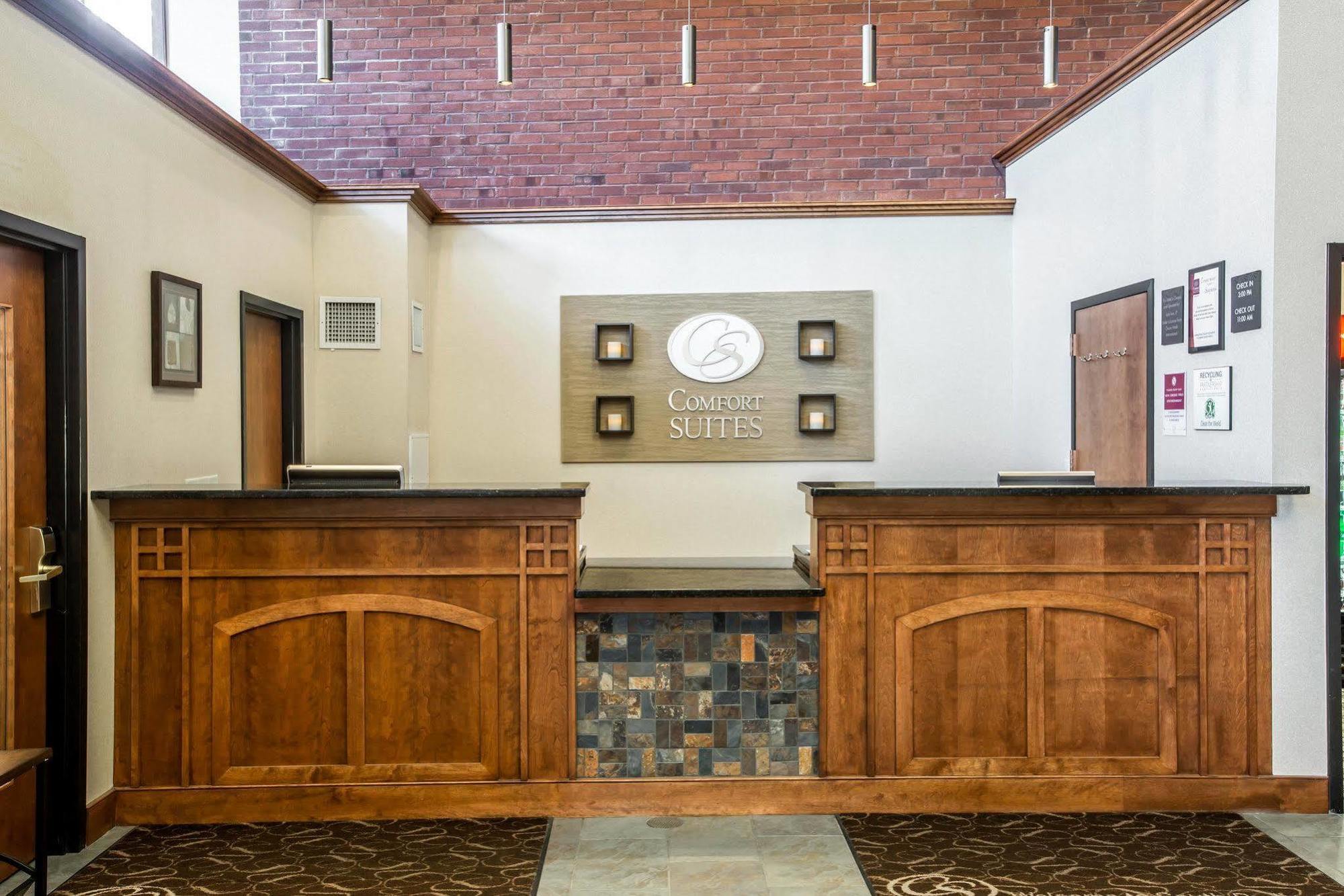 Comfort Suites South Burlington Near University ภายนอก รูปภาพ